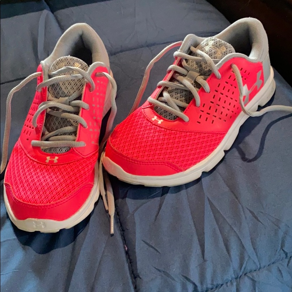 Under armour tennis shoes
